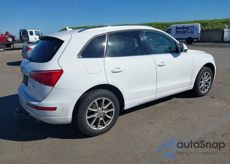 2011 Audi Q5 2.0T Premium z USA, uszkodzony, nr VIN WA1LFAFP2BA064733